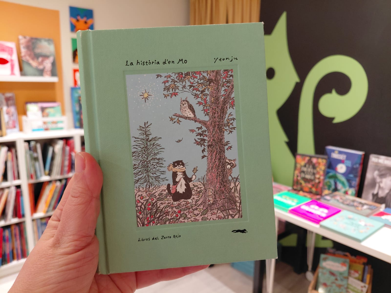 La història d’en Mo: un àlbum que ens ensenya a mirar el món amb calma